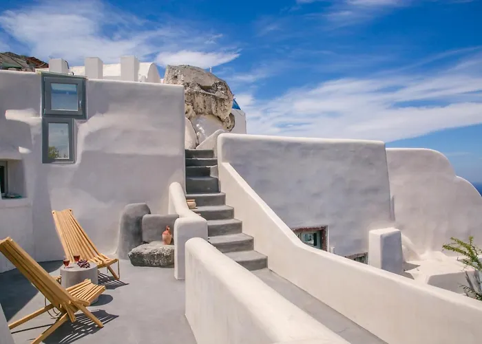 Santorini Hotel Vourvoulos