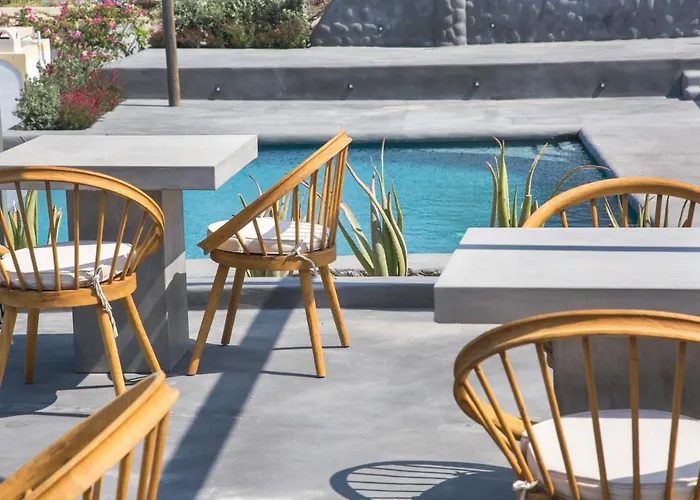 Santorini Hotel Vourvoulos