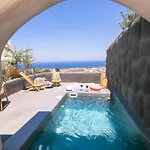 Hotel Santorini 3*