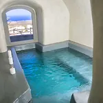 Santorini Hotel 3*