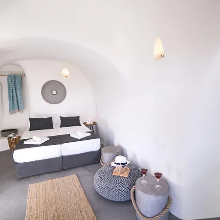 Santorini 3* Vourvoúlos