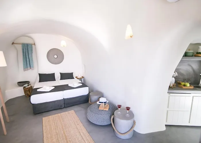 Santorini 3*