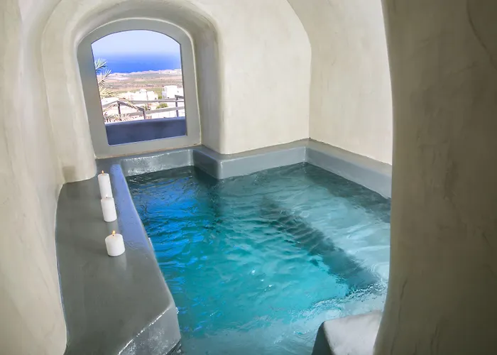 Santorini Hotel 3*